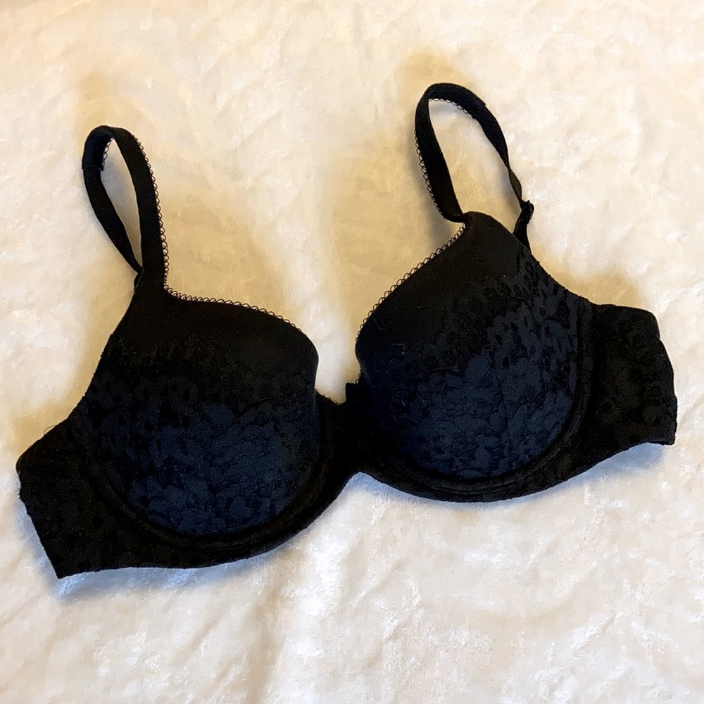 Body by Victoria’s Secret Demi bra 32DD